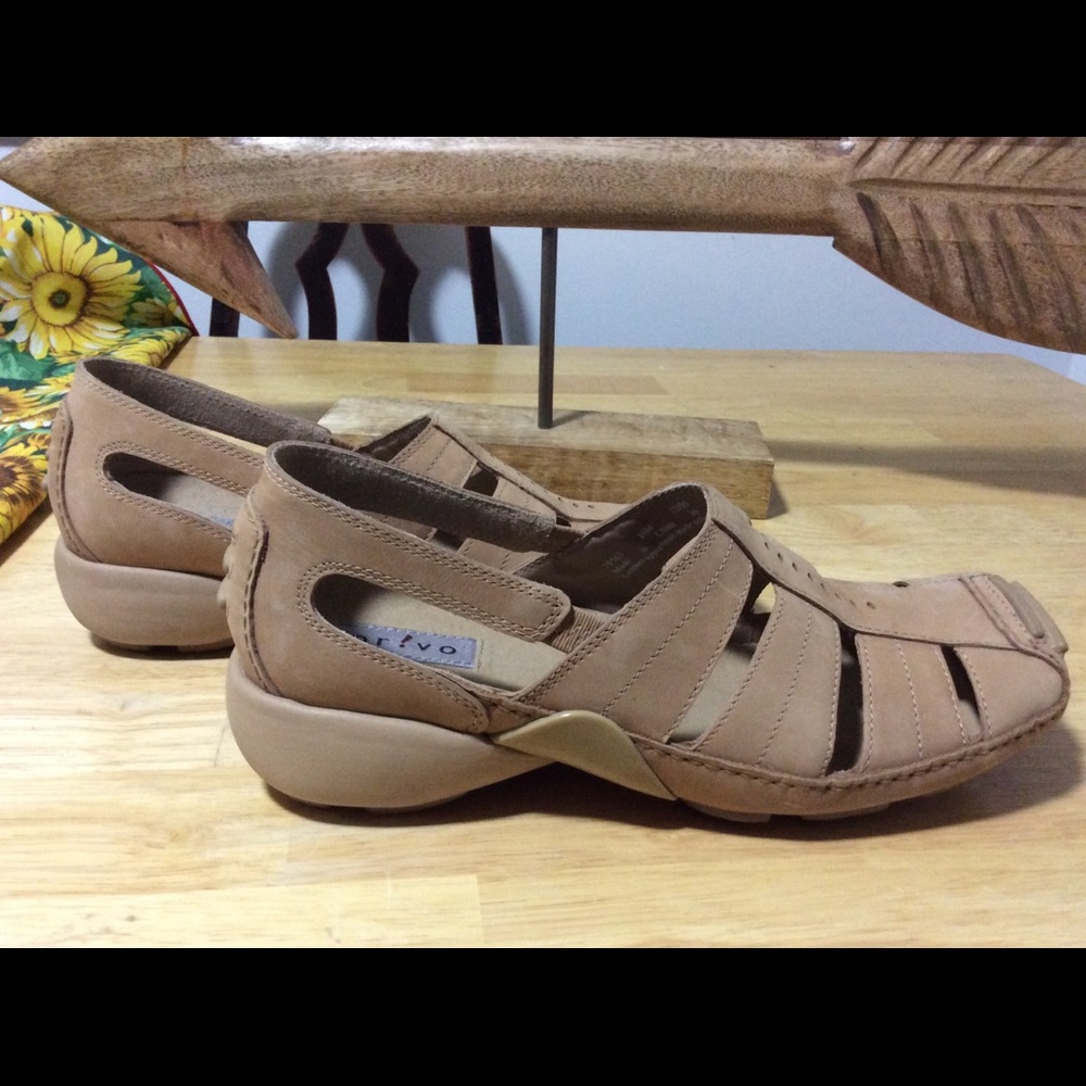 Privo slip on shoes